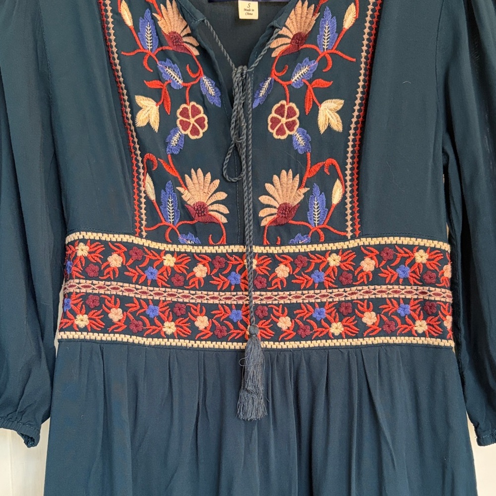 Blue Rain Navy / Teal Dress with Floral Embroidery Size Small - Picture 4 of 6
